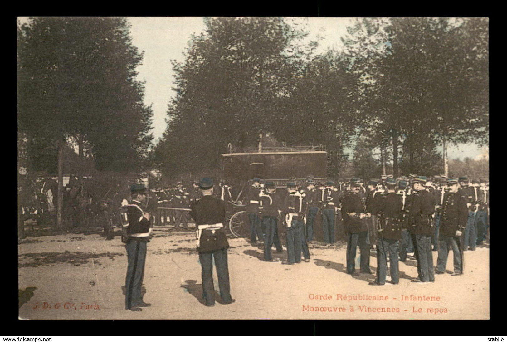 94 - VINCENNES - GARDE REPUBLICAINE - INFANTERIE - LE REPOS - Vincennes