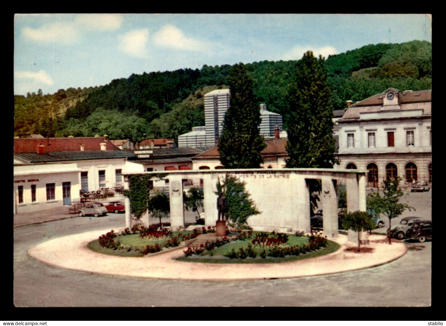 55 - BAR-LE-DUC - MONUMENT RAYMOND POINCARE ET LA GARE - Bar Le Duc