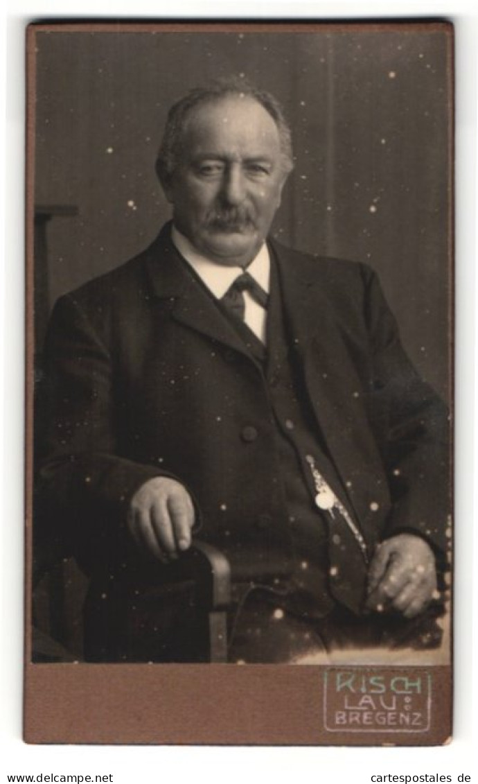 Fotografie C. Risch-Lau, Bregenz, Portrait älterer Herr Im Anzug  - Personnes Anonymes