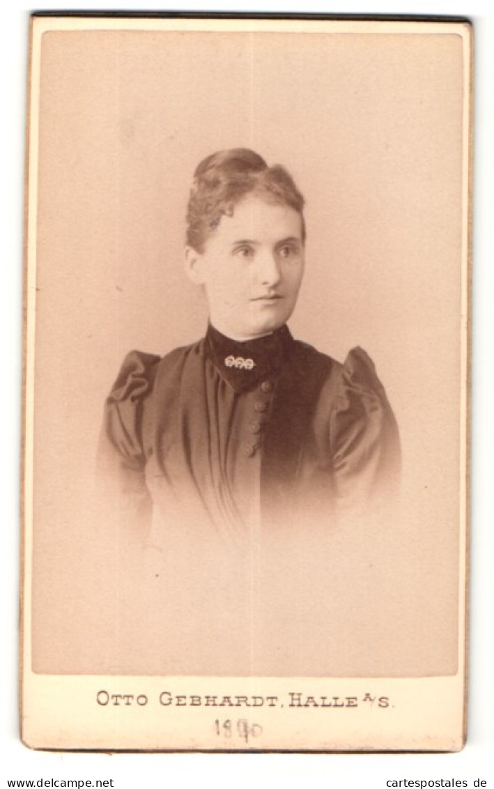 Fotografie Otto Gebhardt, Halle, Portrait Schöne Frau Im Schwarzen Kleid  - Anonymous Persons