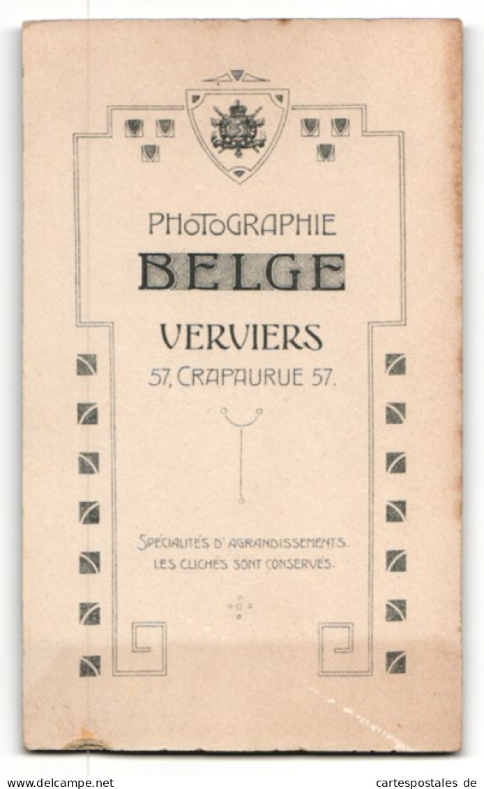 Fotografie Photographie Belge, Verviers, Kind Auf Stuhl Stehend  - Anonieme Personen