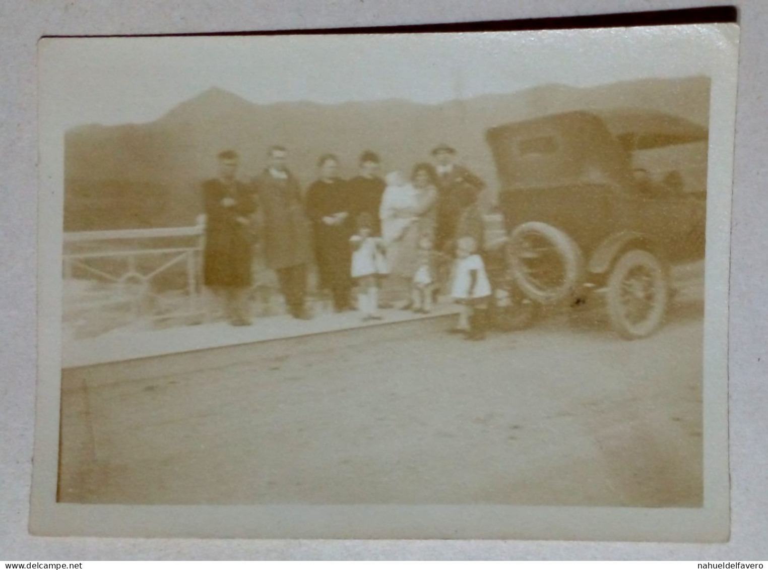 Photographie - Famille En Vacances Dans Leur Voiture. - Coches