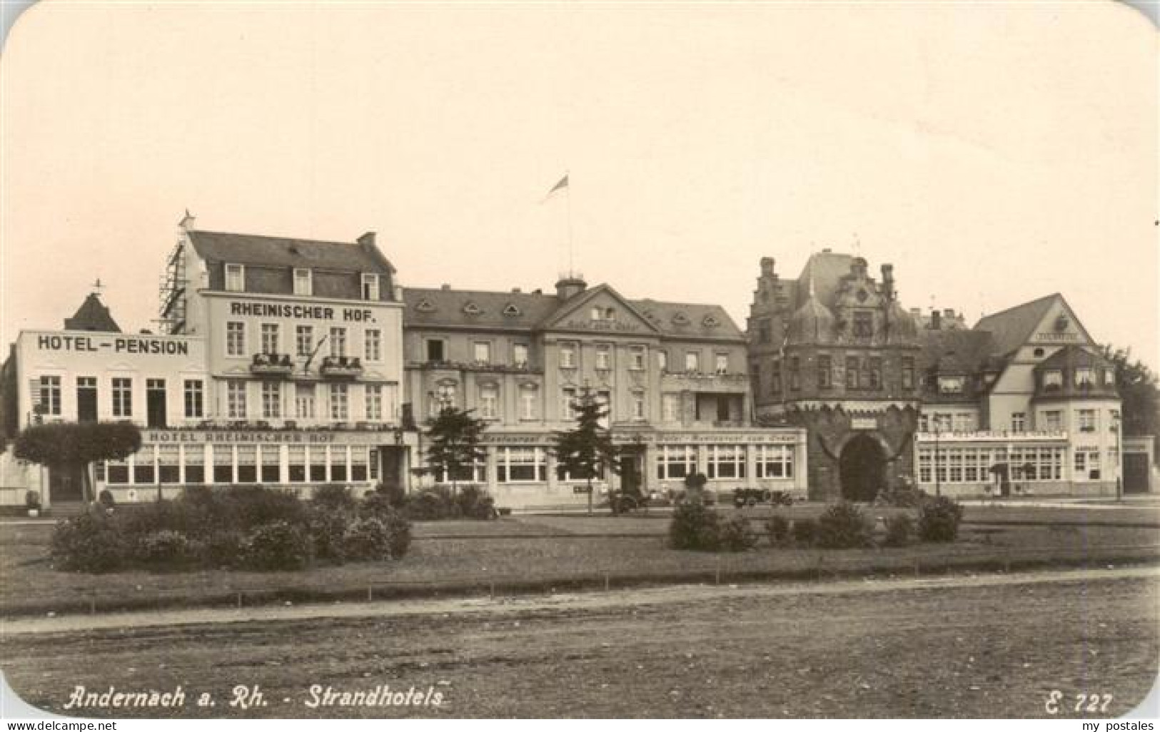 73940621 Andernach_Rhein Strandhotels - Andernach