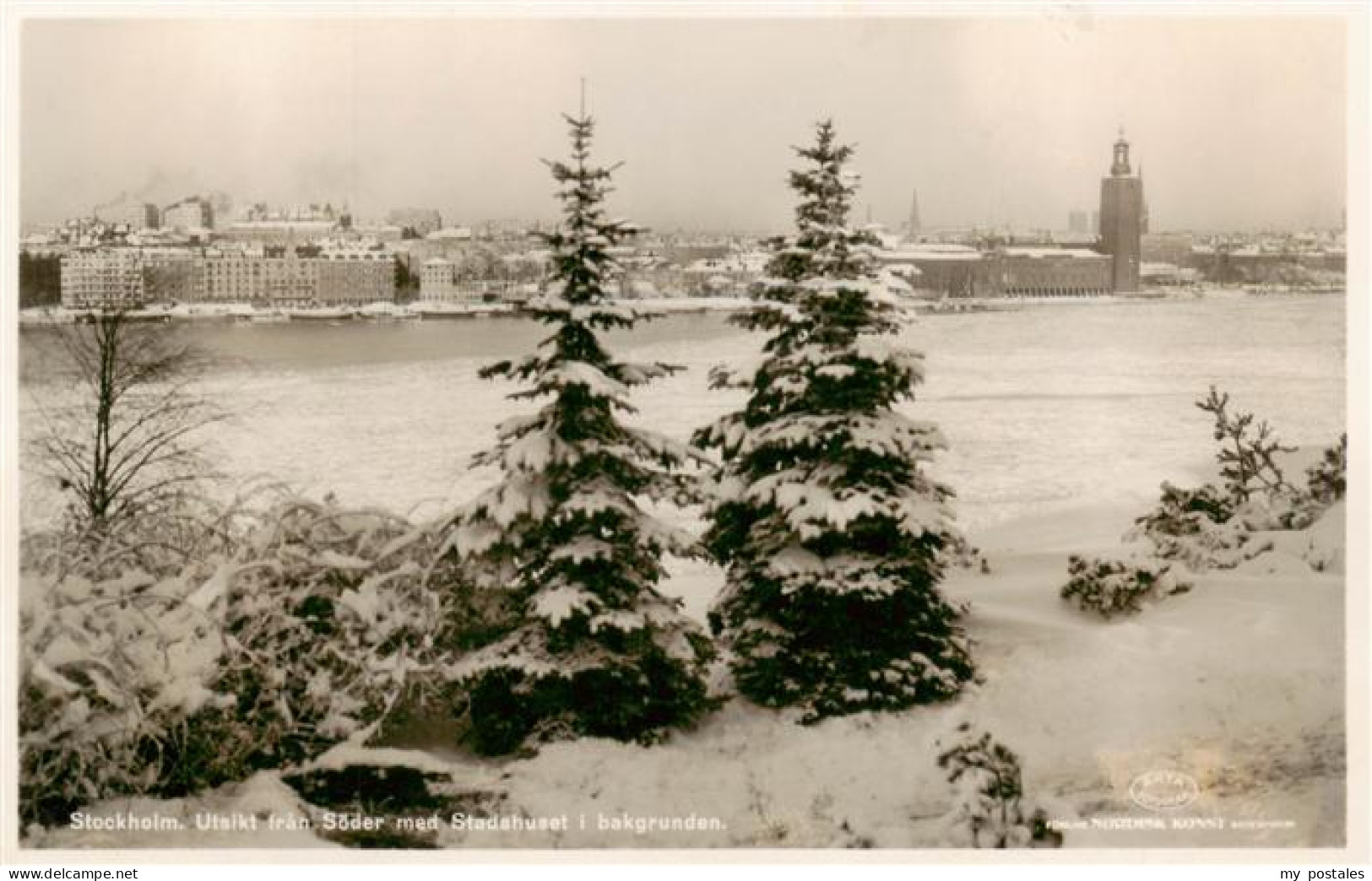 73899750 Stockholm Utsikt Fran Soeder Med Stadshuset I Bakgrunden Stockholm - Sweden