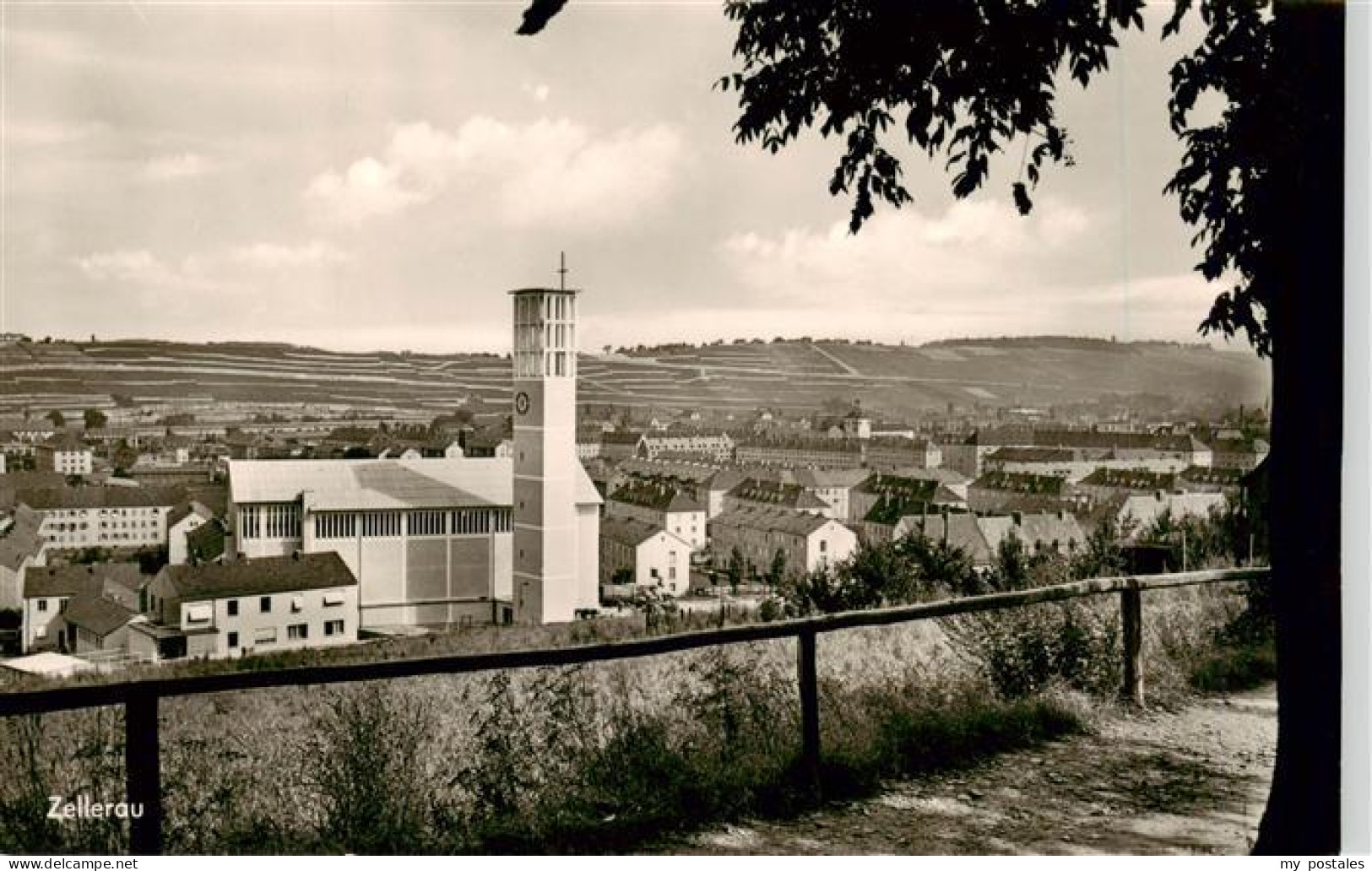 73899653 Zellerau Wuerzburg Panorama Mit Kirche  - Wuerzburg