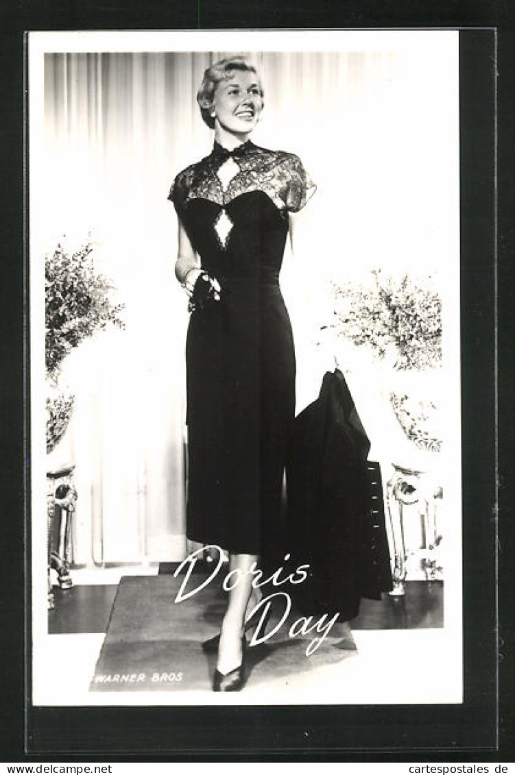 AK Schauspielerin Doris Day Im Hübschen Abendkleid  - Actors