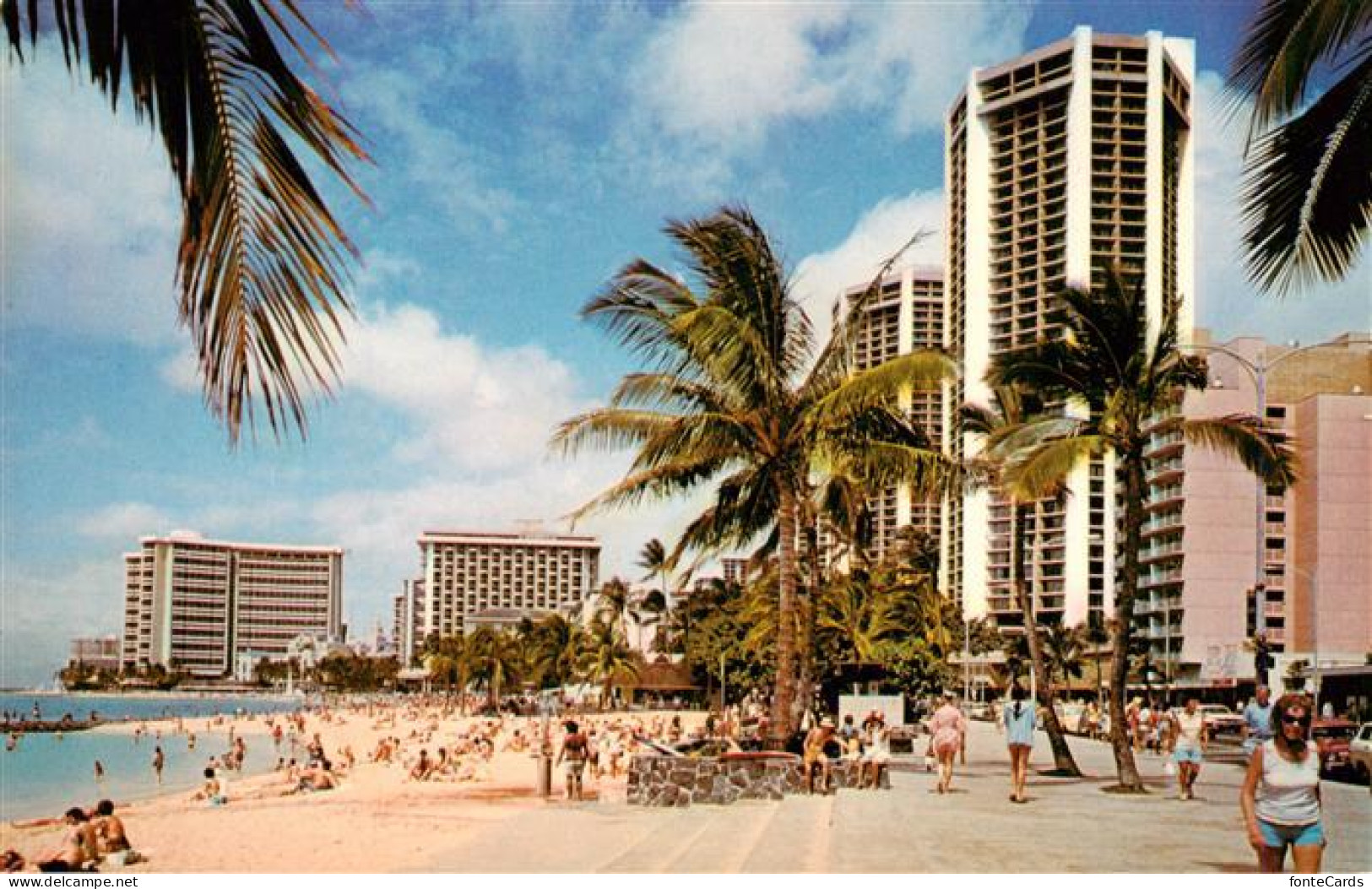 73948761 Waikiki_Honolulu_Hawaii_USA World Famous Waikiki Beach - Sonstige & Ohne Zuordnung