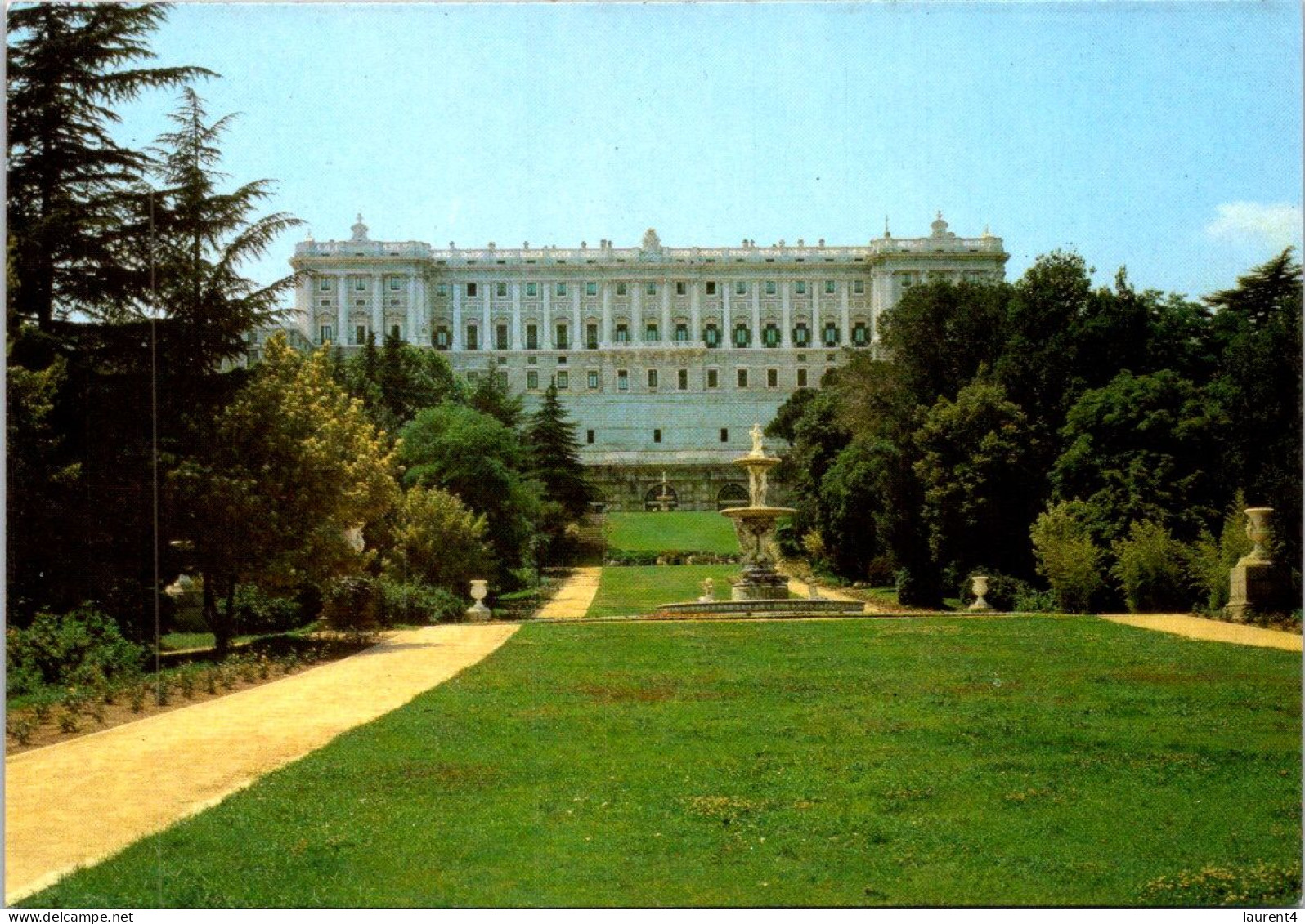 26-4-2024 (3 Z 10) Spain  - Madrid Palacio - Castle - Schlösser