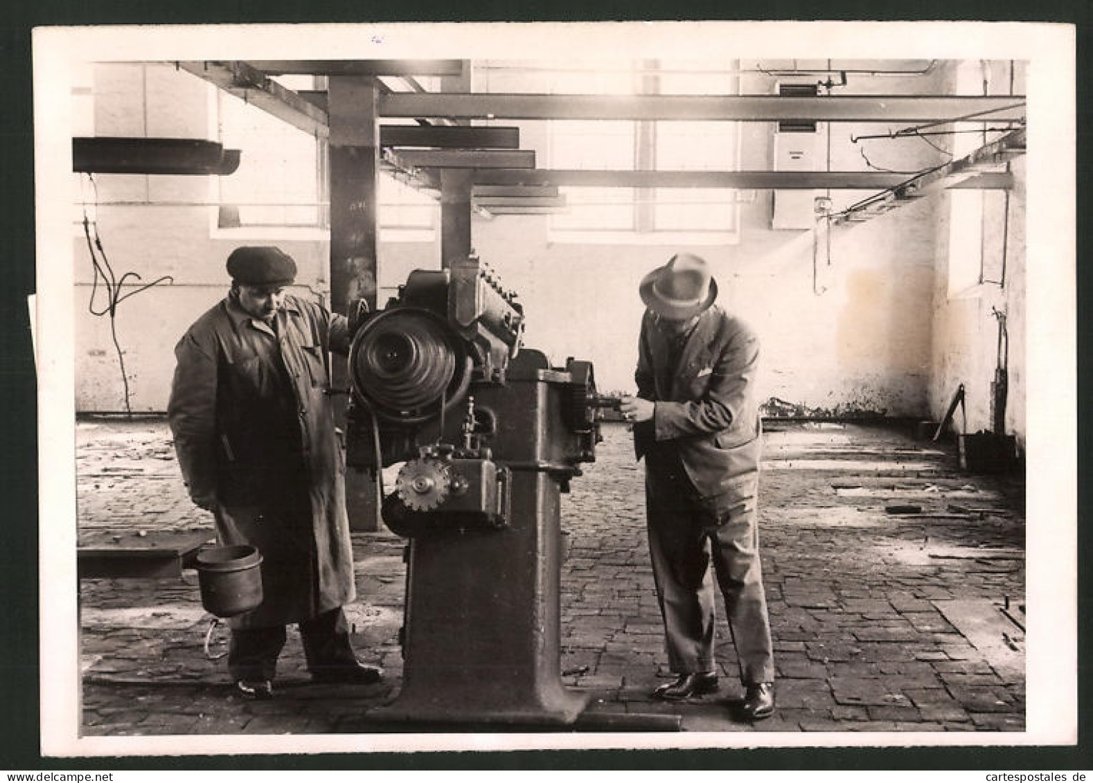 Fotografie Ansicht Posen, Neuaufbau Der Wiepofana-Werke, Maschinenhalle  - Métiers