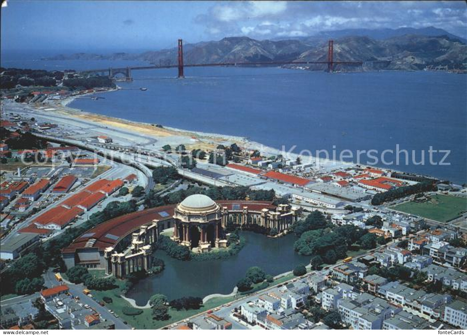 72239939 San_Francisco_California Roman Ruin Palace Fine Arts Golden Gate Bridge - Otros & Sin Clasificación