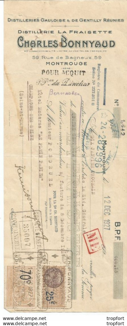 M11 Cpa / Old Invoice Facture LETTRE Ancienne Charles BONNYAUD Montrouge 1927 DISTILLERIE LA FRAISETTE Timbres Fiscaux - Straßenhandel Und Kleingewerbe