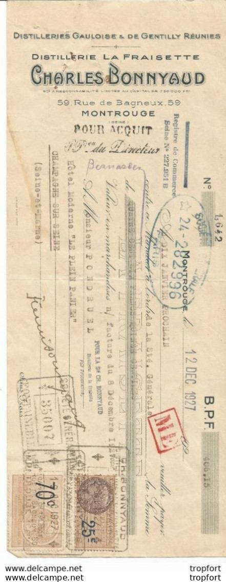 M11 Cpa / Old Invoice Facture LETTRE Ancienne Charles BONNYAUD Montrouge 1927 DISTILLERIE LA FRAISETTE Timbres Fiscaux - Artesanos