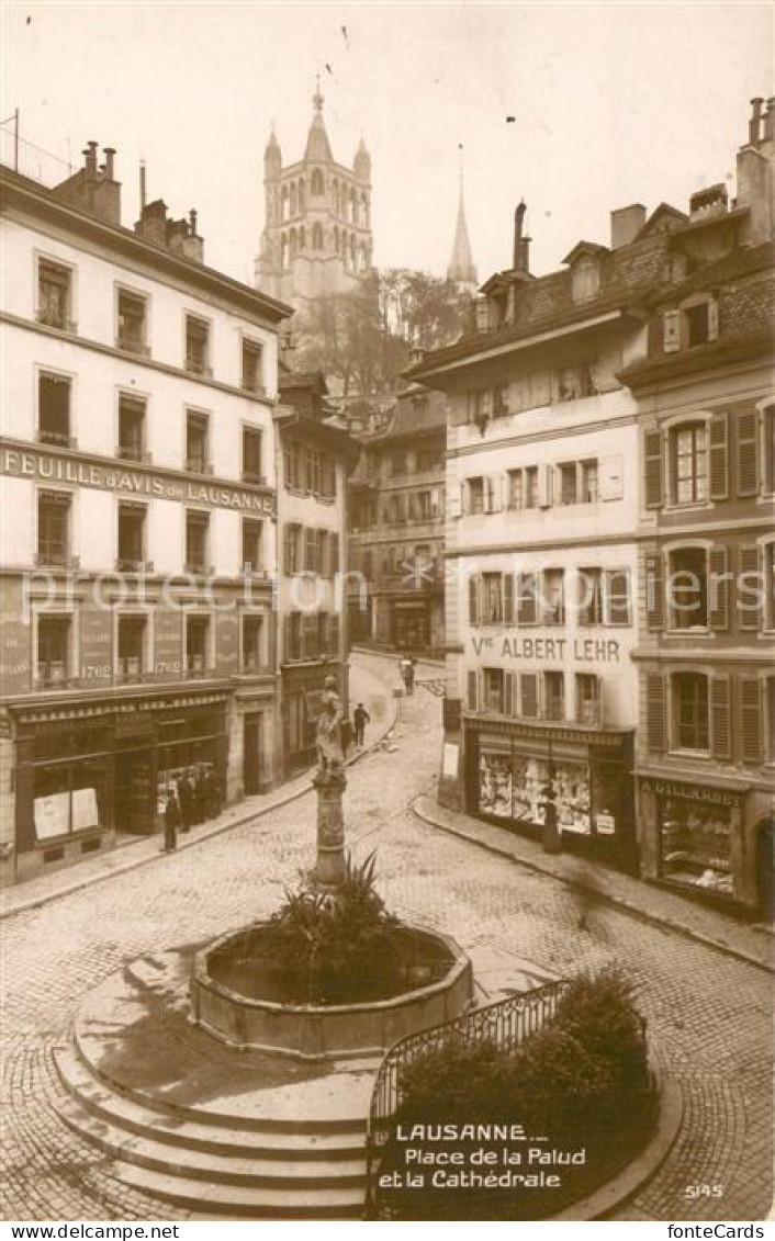 13733928 Lausanne VD Place De La Palud Et La Cathedrale Lausanne VD - Altri & Non Classificati