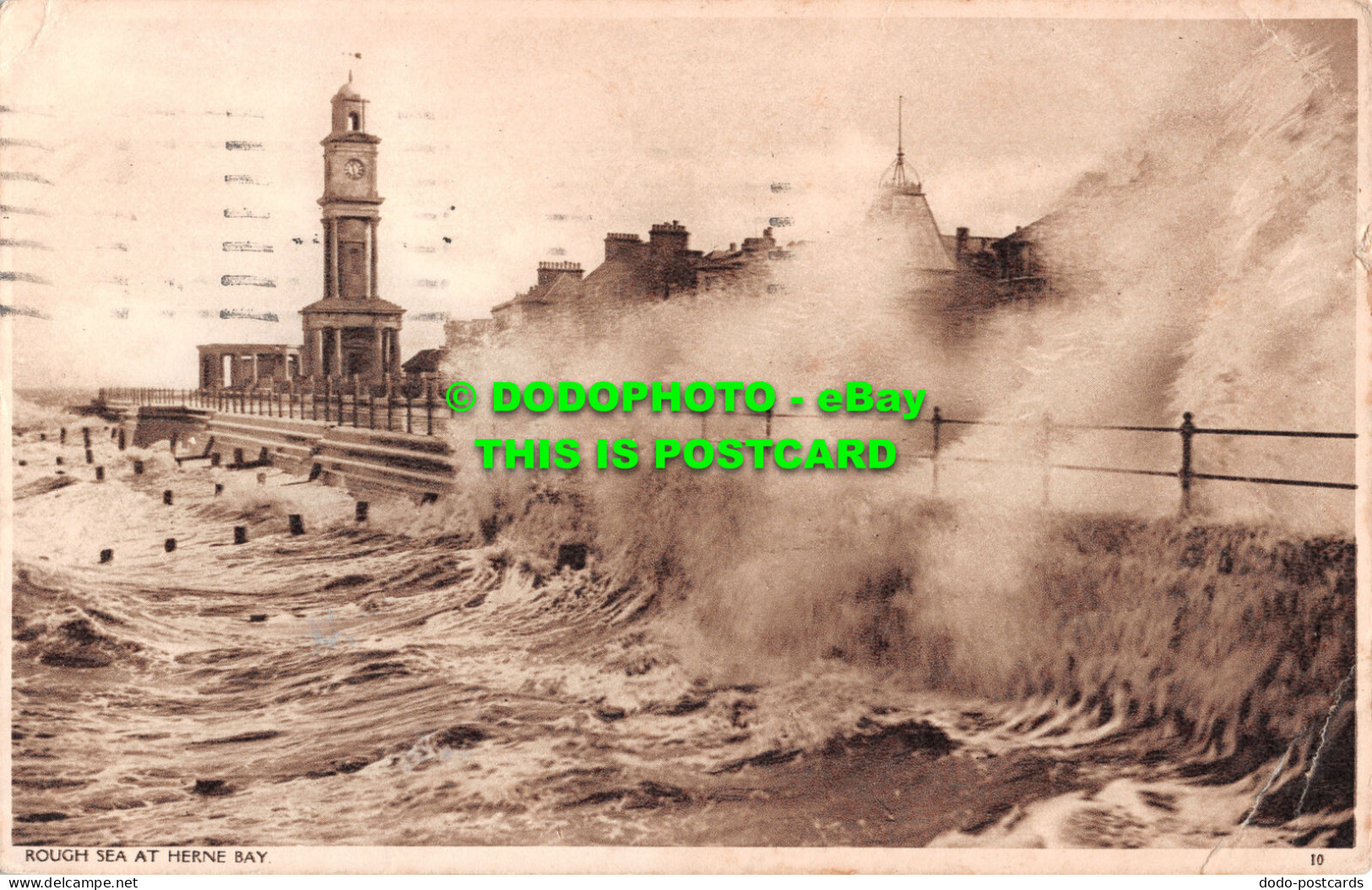 R511701 Rough Sea At Herne Bay. Postcard. 1938 - Wereld