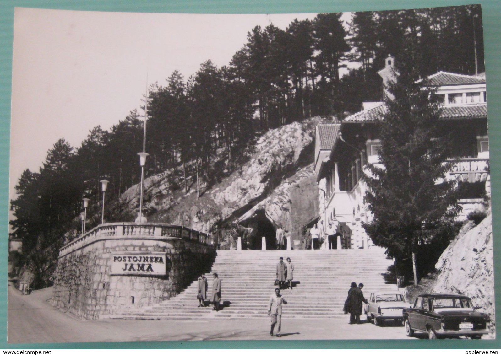 Postojna / Postumia / Adelsberg - Postojnska Jama: Zugang / Höhle, Auto - Eslovenia