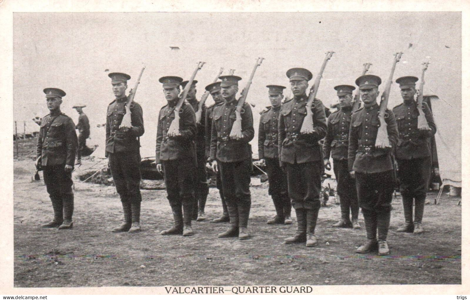 (1914-1918) - Groep Canadese Soldaten: Valcartier Quarter Guard - Uniforms