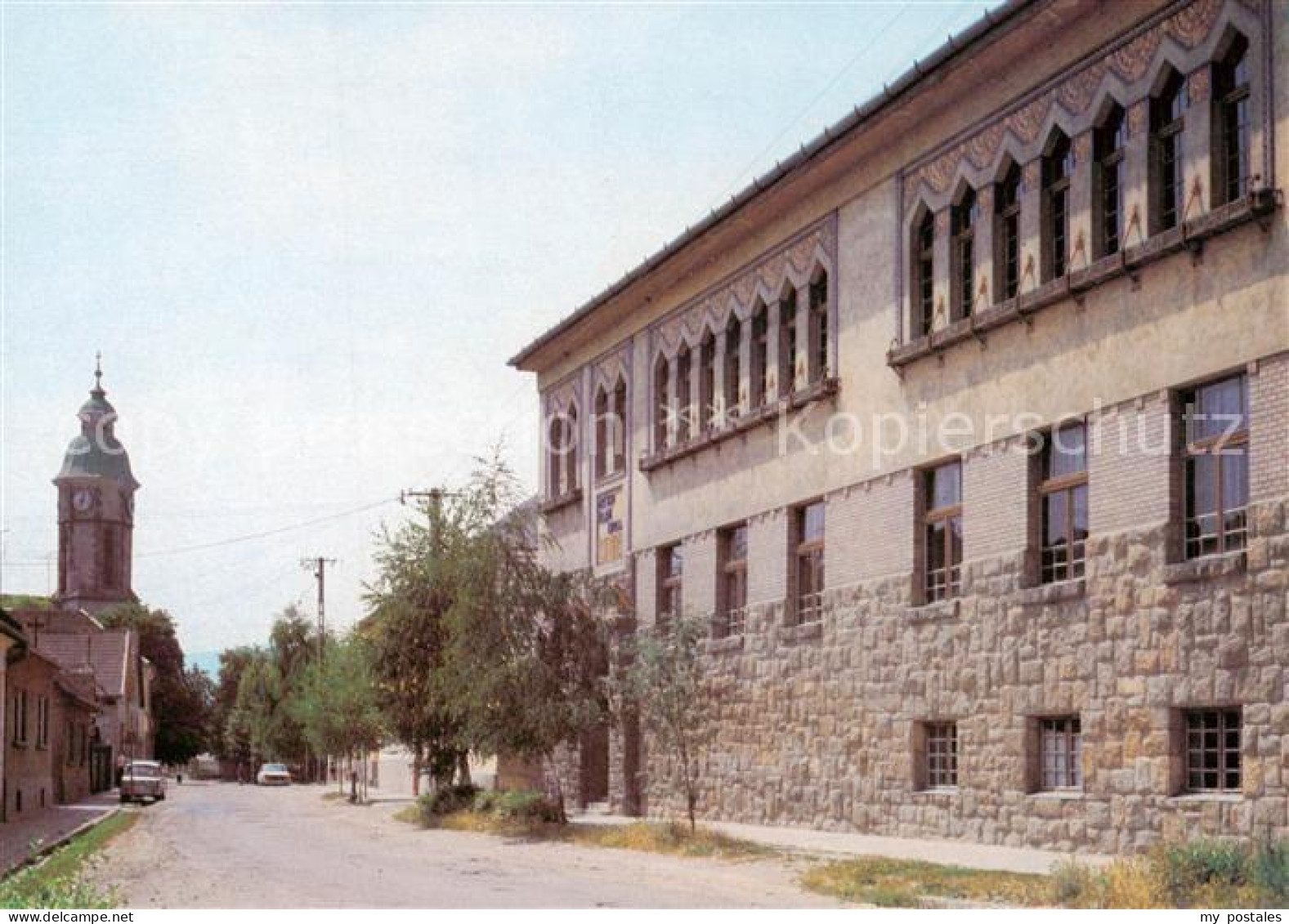 73857016 Nagymaros HU Alt. Iskola Grundschule  - Hungary