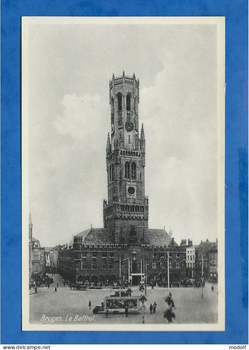 CPA - Belgique - Bruges - Le Beffroi - Non Circulée - Brugge