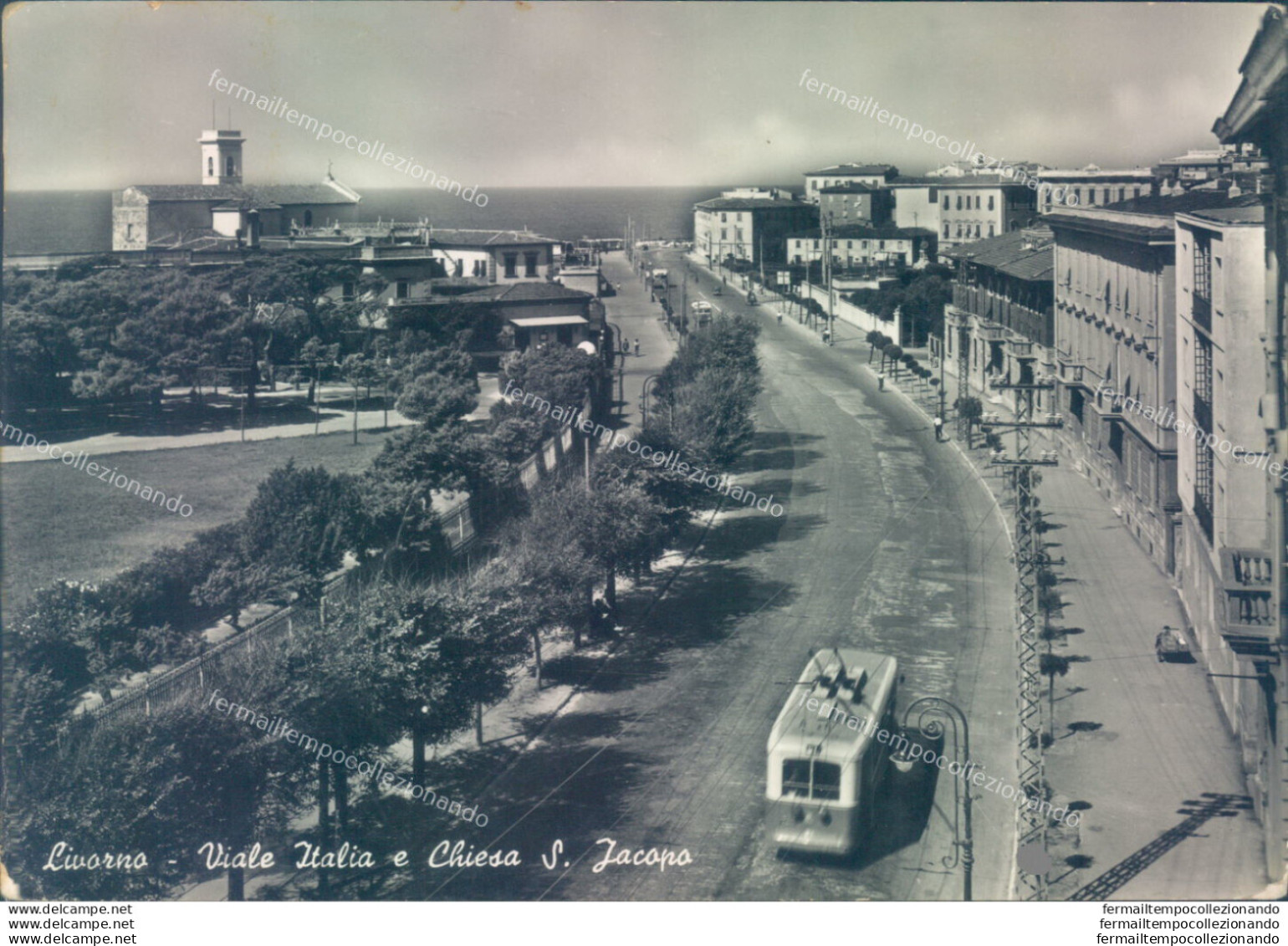 I843 Cartolina Livorno  Citta'viale Italia E Chiesa S.jacopo Filobus - Livorno