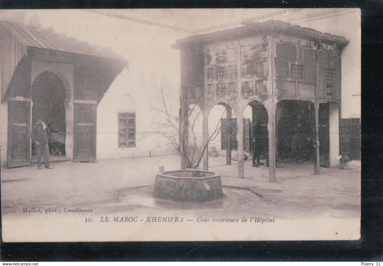 Cpa Khenifra Cour Intérieur De L'hôpital - Andere & Zonder Classificatie