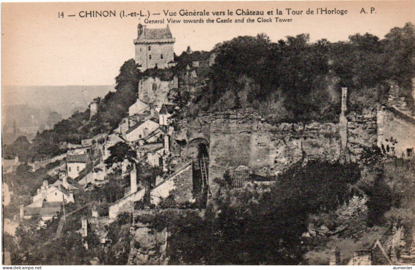 CHINON ( 37 ) - Vue Générale - Chinon