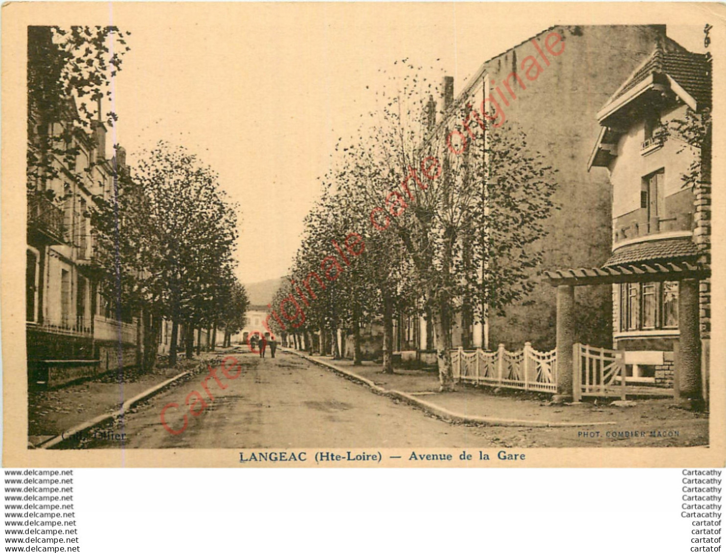 43.  LANGEAC .  Avenue De La Gare . - Langeac