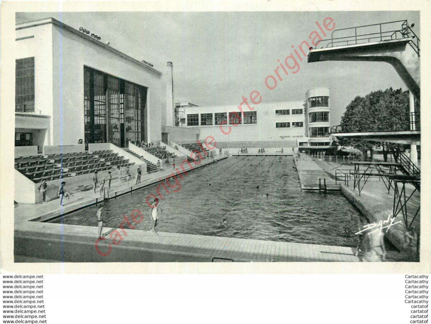 33.  BORDEAUX . La Piscine Municipale . Bassin D'été . - Bordeaux