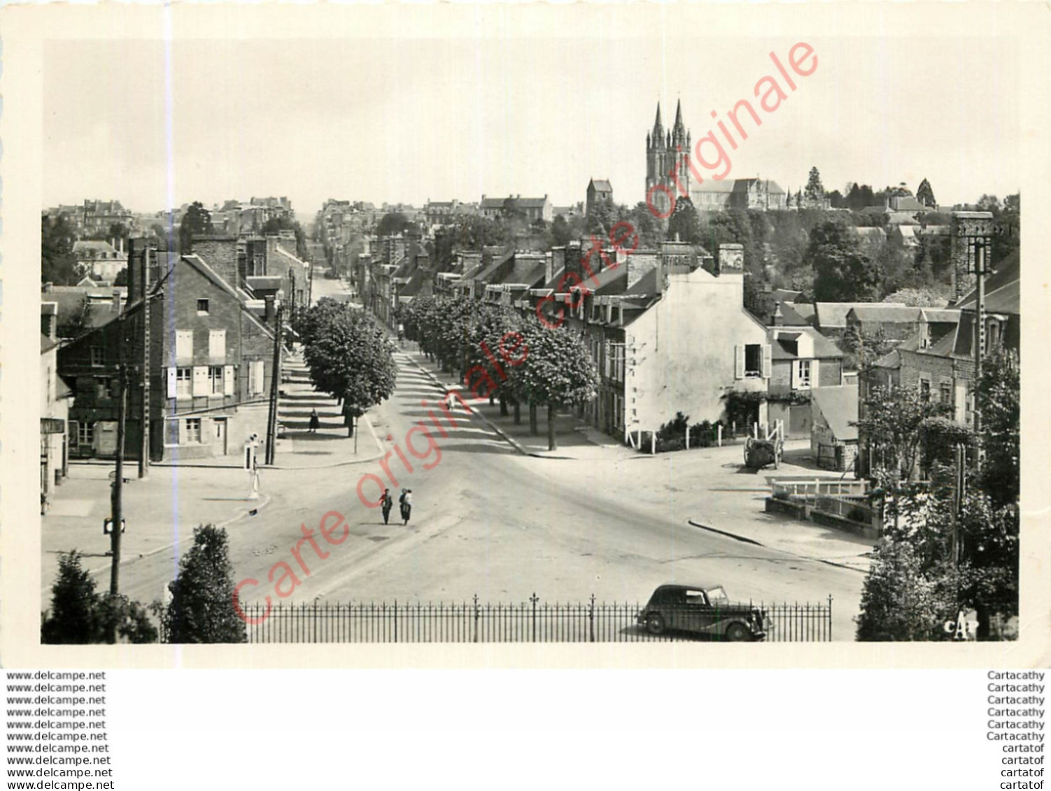 50.  SAINT HILAIRE Du HARCOUET .  Panorama Vers La Rue De Bretagne . - Saint Hilaire Du Harcouet