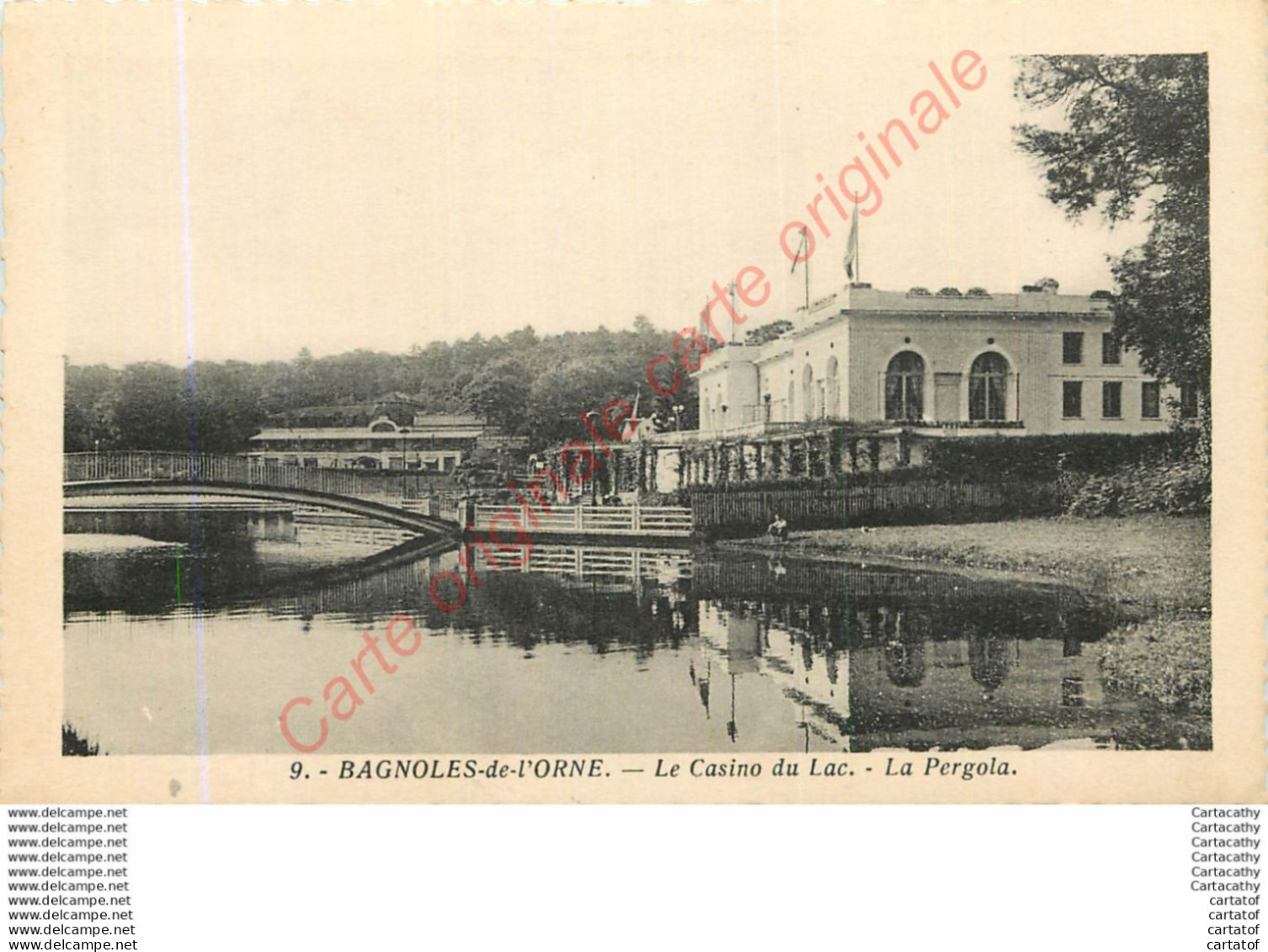 61.  BAGNOLES DE L'ORNE .  Le Casino Du Lac .  La Pergola . - Bagnoles De L'Orne