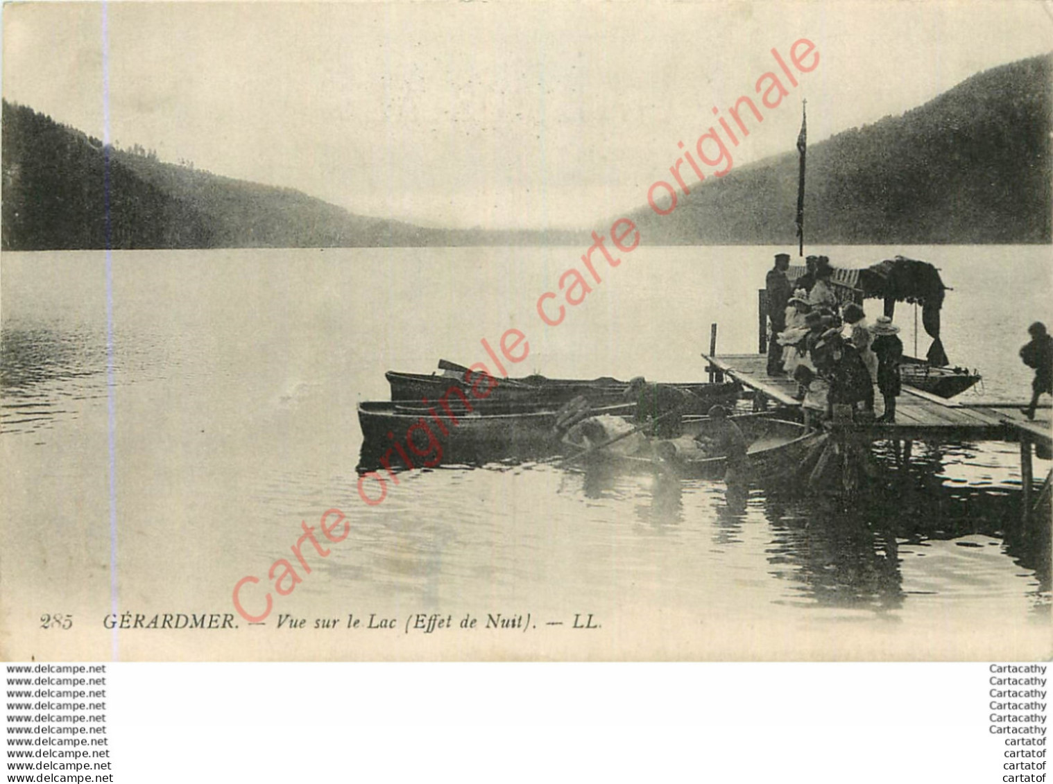 88.  GERARDMER .  Vue Sur Le Lac . Effet De Nuit .  CPA Animée . - Gerardmer