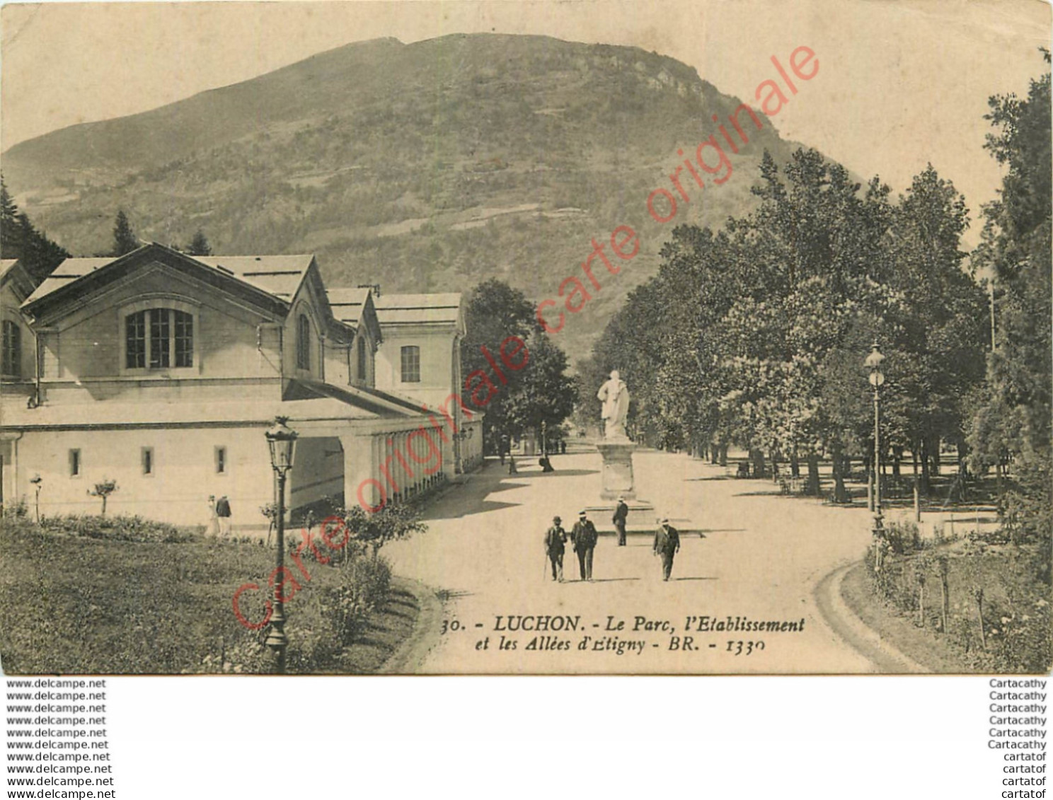 31.  LUCHON .  Le Parc . L'Etablissement Et Les Allées D'Etigny . - Luchon