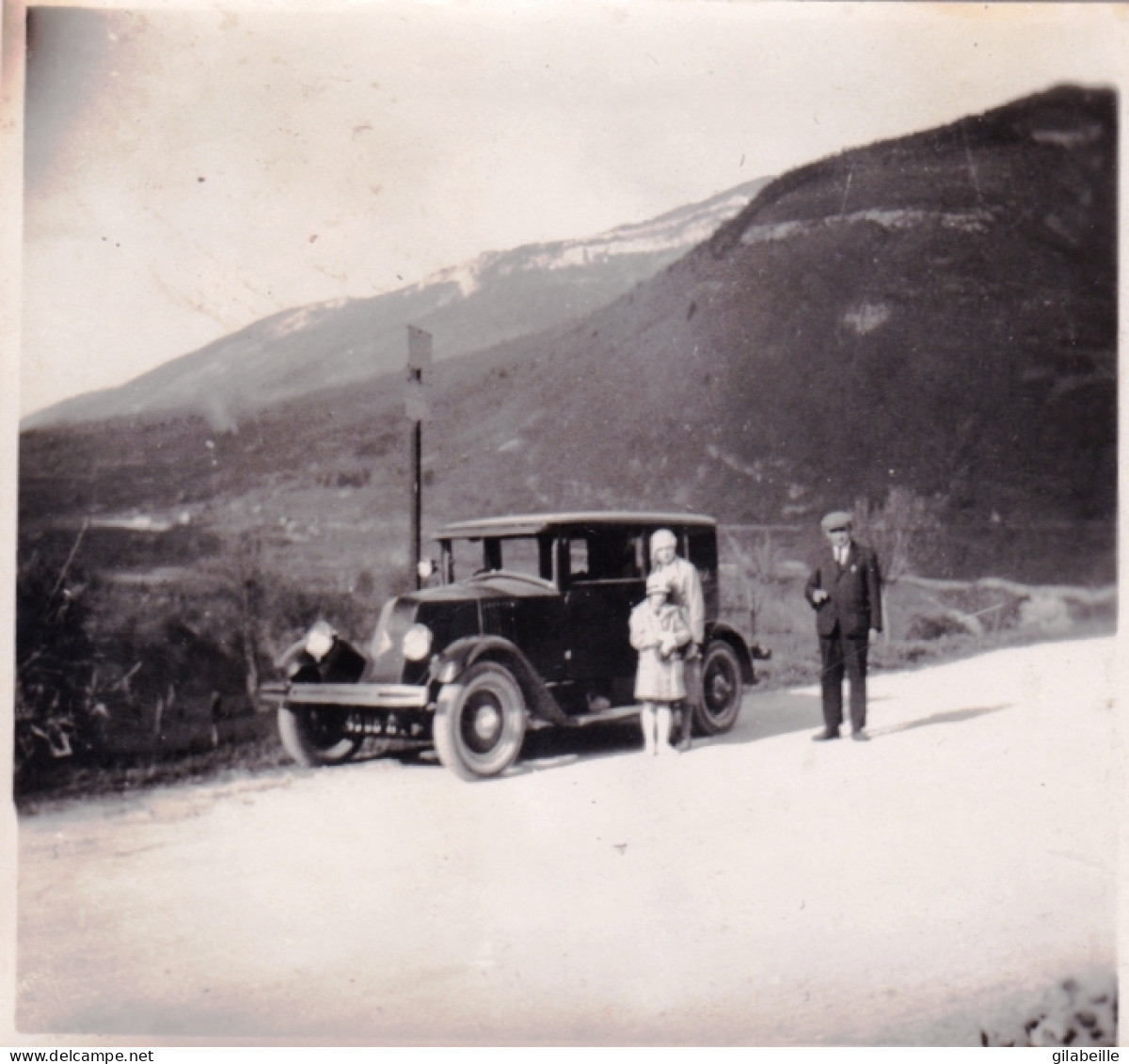 Photo Originale - Année 1929 - Pres Du Pont De L'Abime ( Cusy ) Avec La Renault NN ( Savoie )  - Lieux