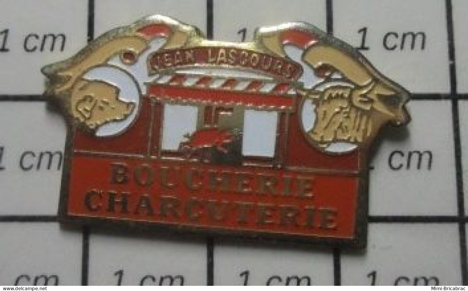 510c Pin's Pins / Beau Et Rare / ANIMAUX / VACHE COCHON BOUCHERIE CHARCUTERIE JEAN LASCOURS - Animaux