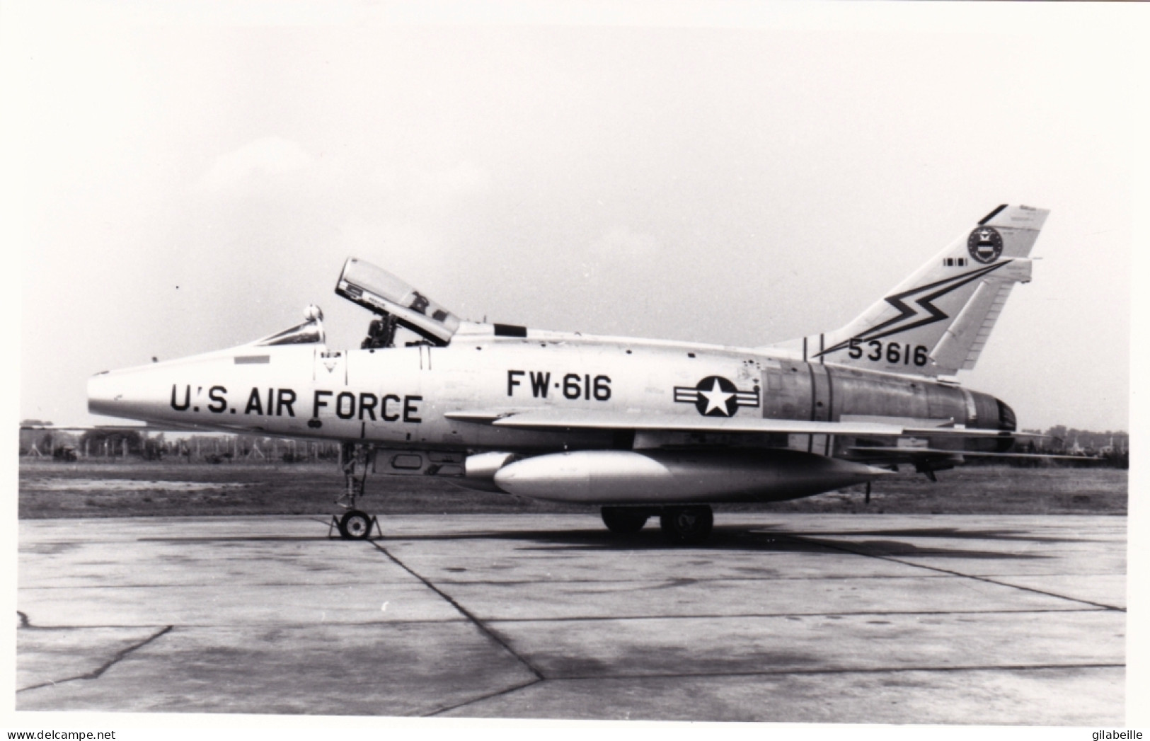 Photo Originale - Aviation - Militaria - Avion North American F-100 Super Sabre - US AIR FORCE - Aviación