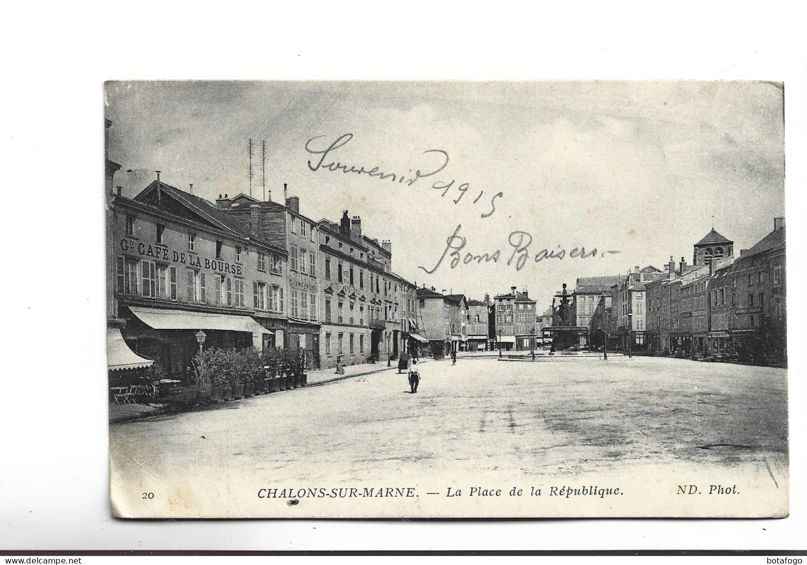 CPA DPT 51 CHALONS SUR MARNE , LA PLACE DE LA REPUBLIQUE  En 1915! - Châtillon-sur-Marne