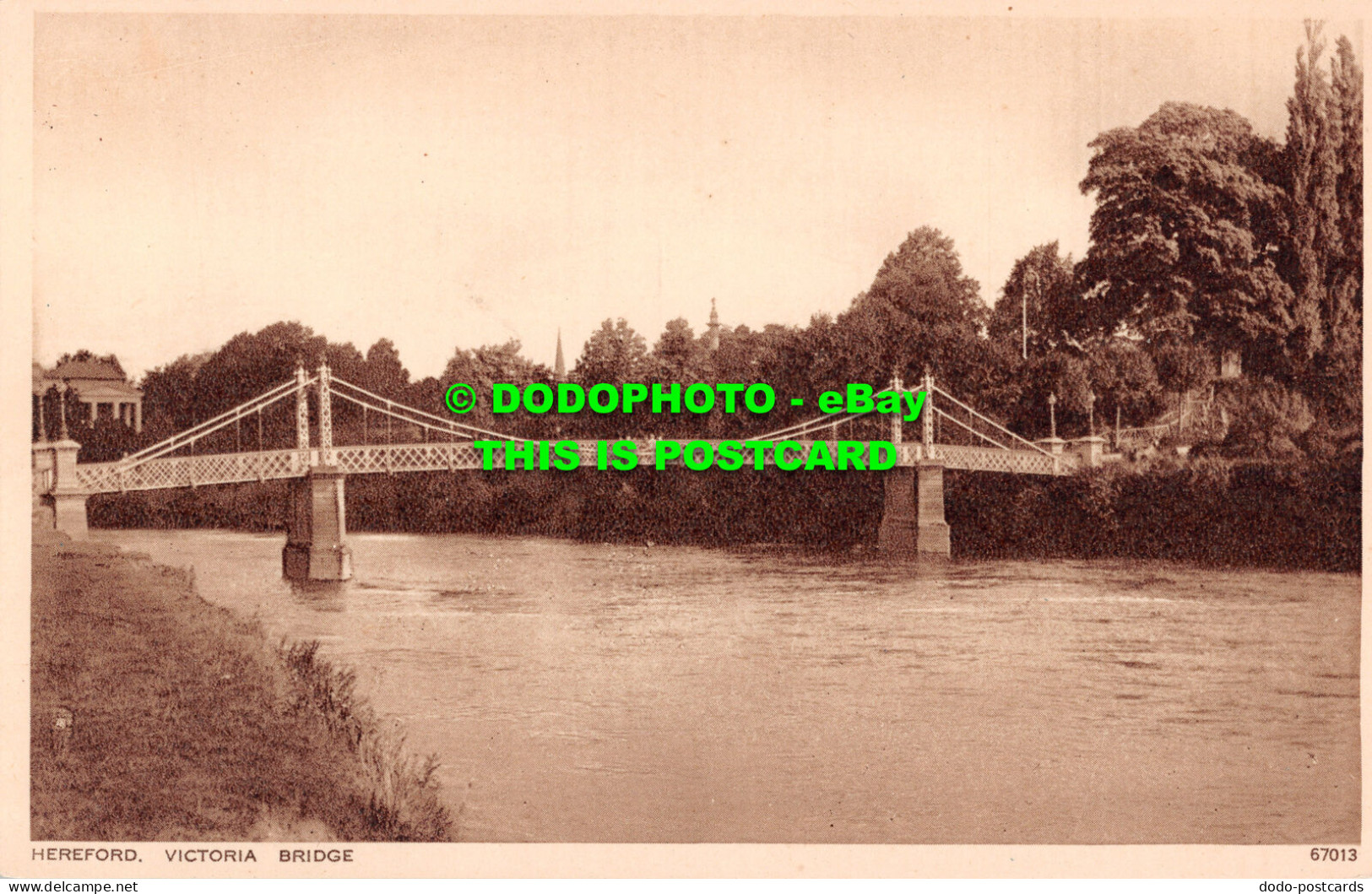 R512267 Hereford. Victoria Bridge. Photochrom. Postcard - World