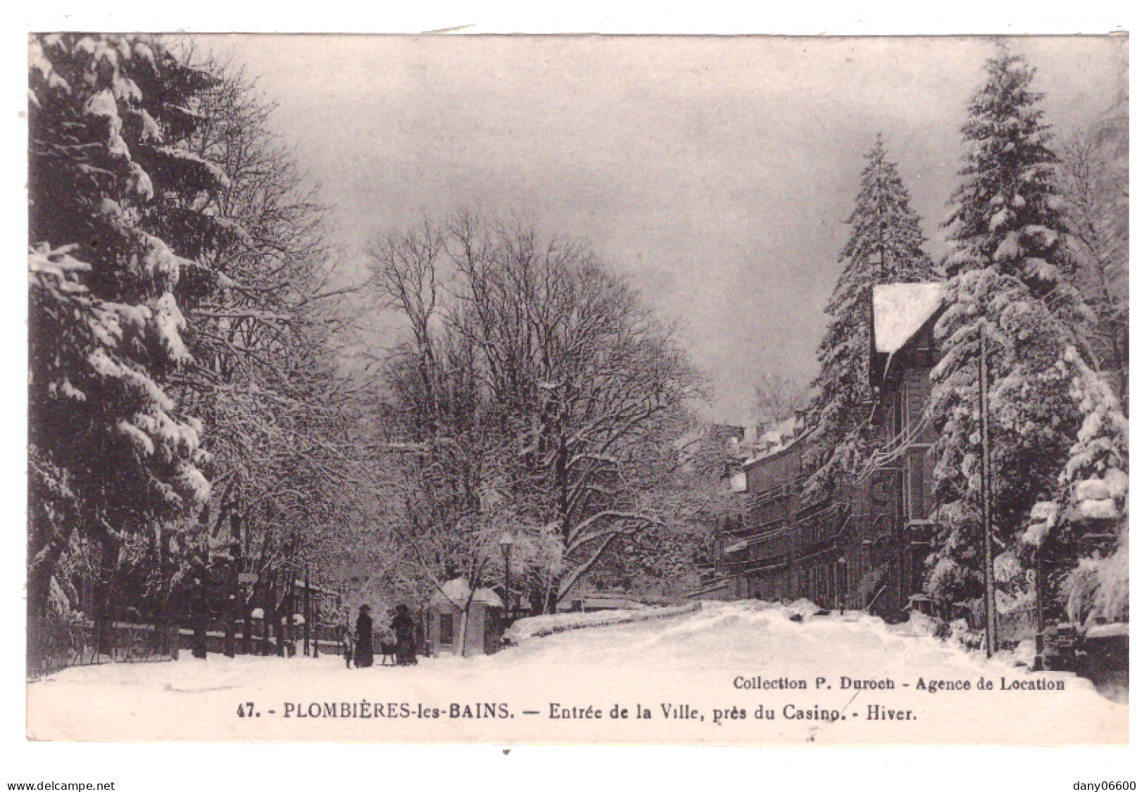 PLOMBIERES LES BAINS Entrée De La Ville Près Du Casino En Hiver - Plombieres Les Bains