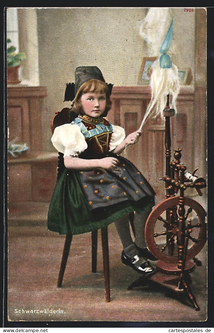 AK Niedliches Mädchen In Schwarzwälder Tracht Am Spinnrad Sitzend  - Costumes