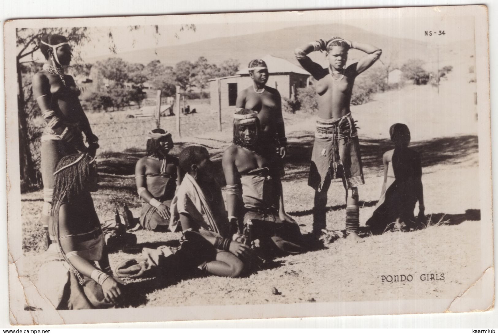 Pondo Girls - (South-Africa) - 1910-1920 - Tribal - (NS- 34 Roxvin P.c.) - Zuid-Afrika