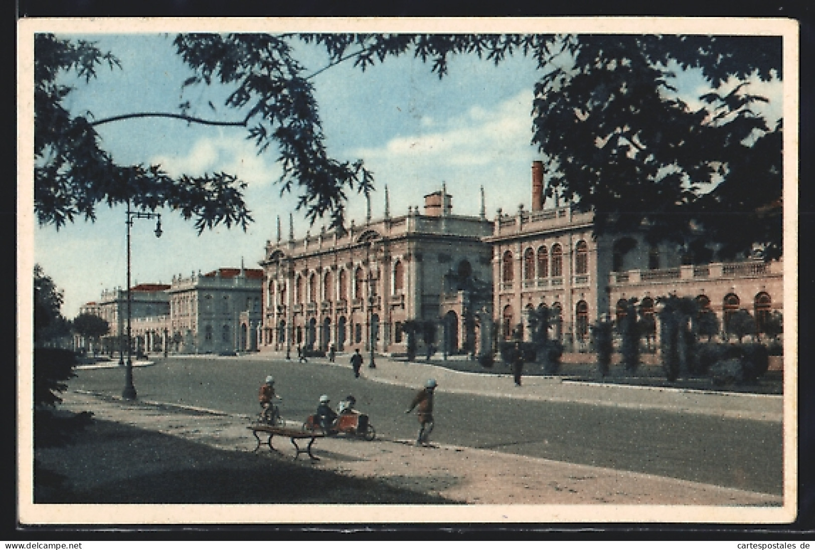 Cartolina Milano, Piazza Leonardo Da Vinci  - Milano (Milan)