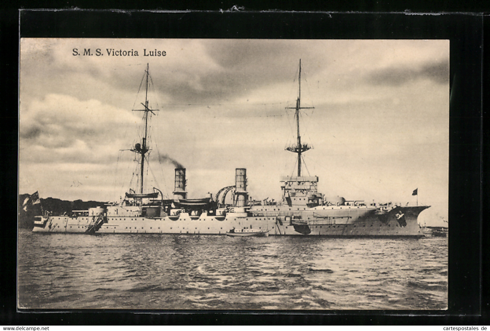 AK Kriegsschiff SMS Victoria Luise Ankert Vor Einer Küste  - Krieg