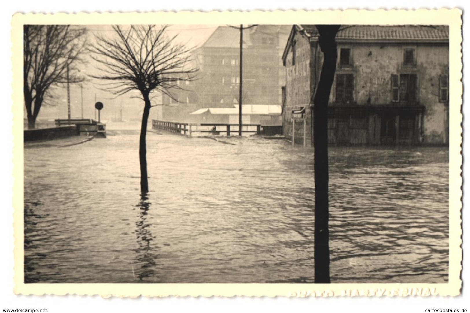 14 Photos Photographe Inconnu,  Vue De Epinal, Inondation / Überschwemmung 1947, überflutete Strassen Im Ort  - Lugares