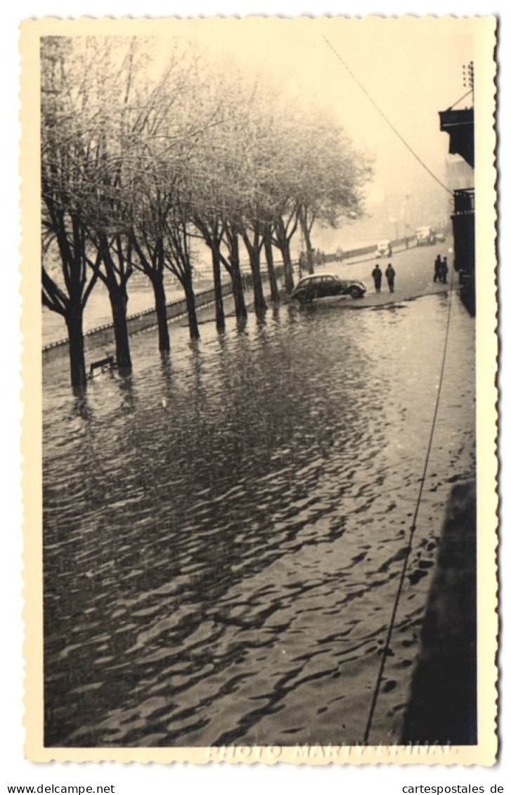 14 Photos Photographe inconnu,  vue de Epinal, inondation / Überschwemmung 1947, überflutete Strassen im Ort 