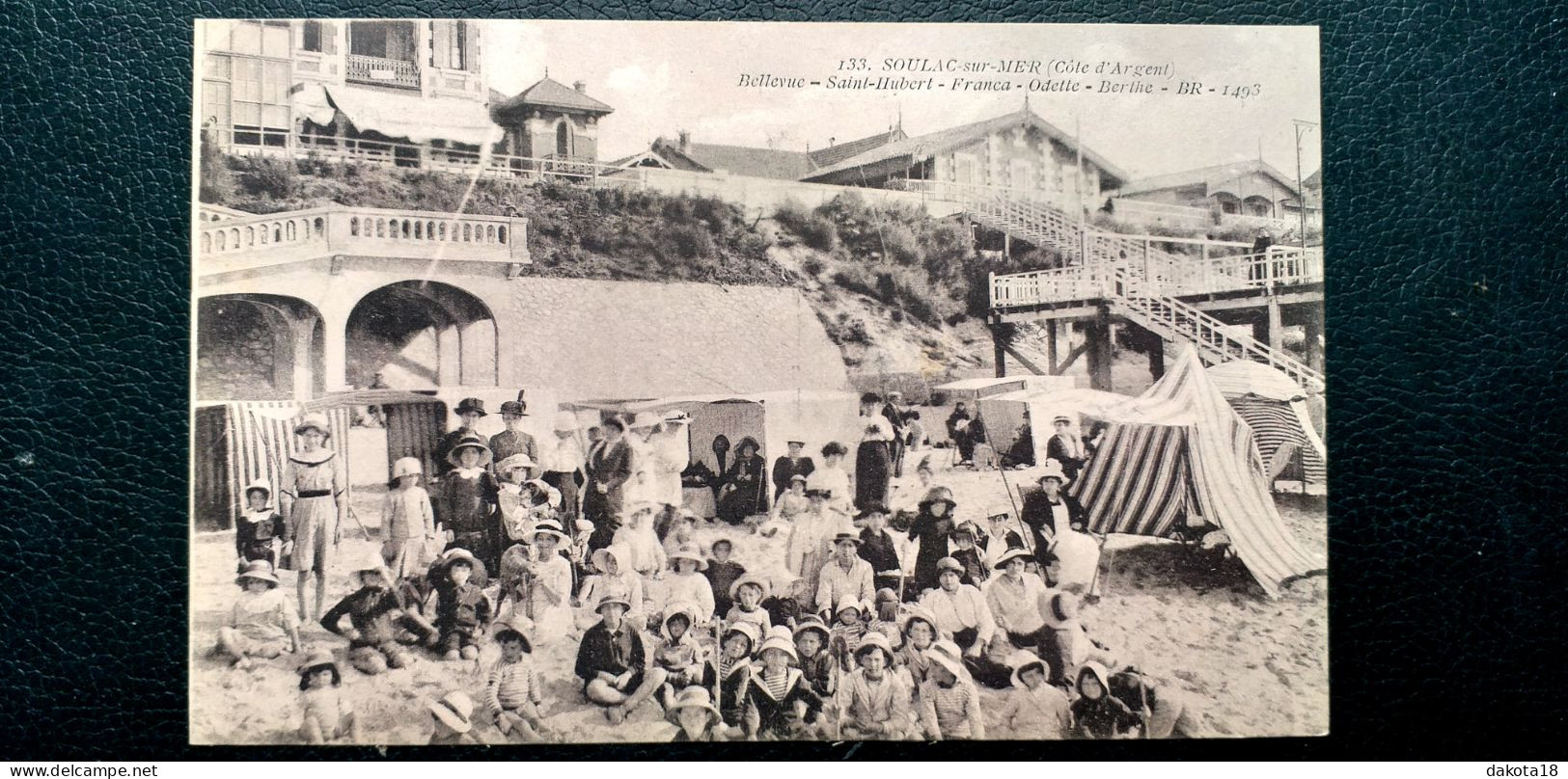 33 , Soulac Sur Mer ,les Villa  : Belle Vue -Saint Hubert -Odette-Berthe Et Les Estivants - Soulac-sur-Mer