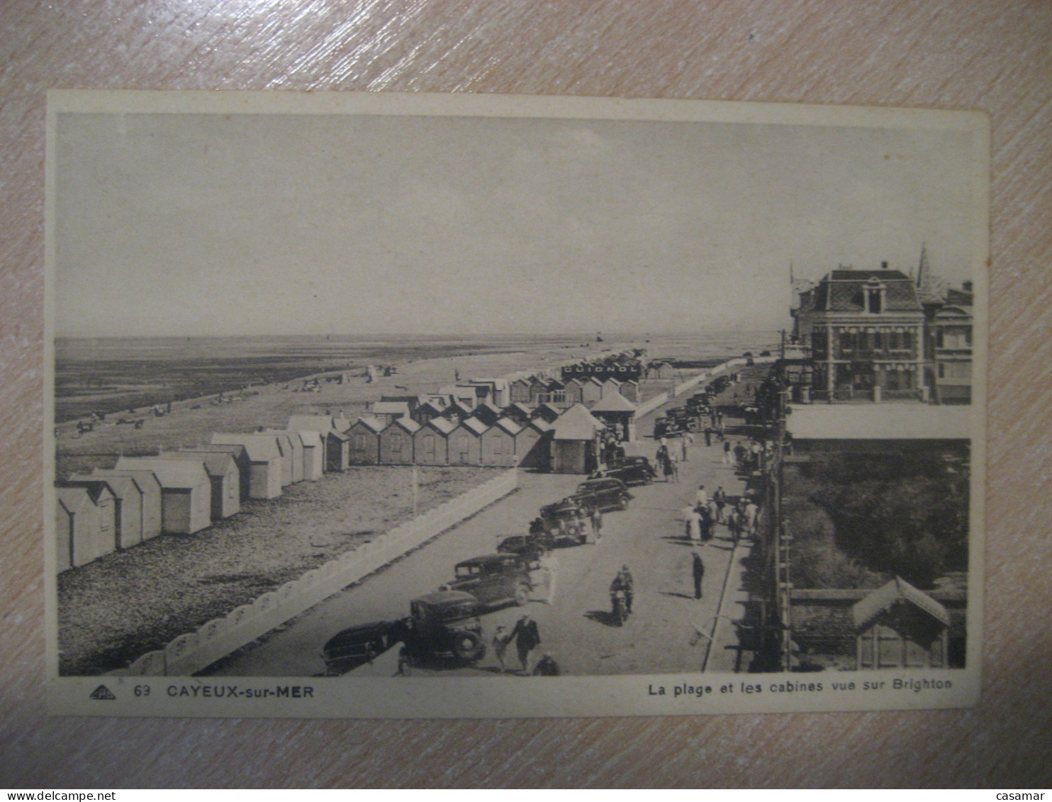 CAYEUX-SUR-MER La Plage Et Les Cabines Vue Sur Brighton Beach Somme Postcard FRANCE - Cayeux Sur Mer