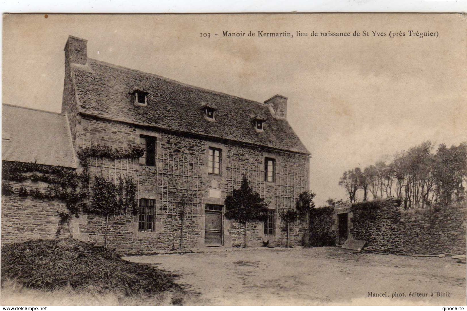 Treguier Manoir De Kermartin - Tréguier