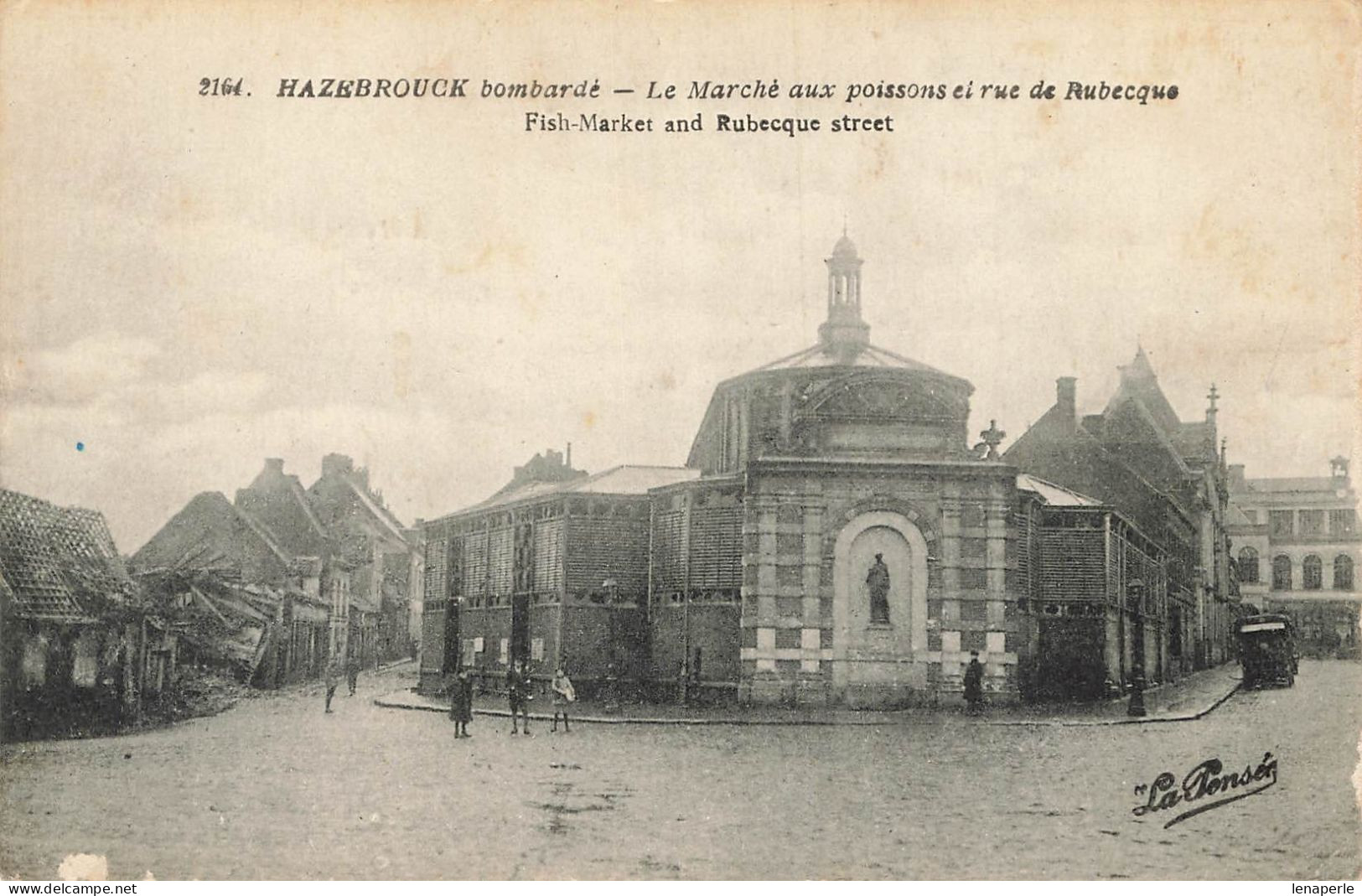 D7908 Hazebrouck Bombardé Le Marché Aux Poissons - Hazebrouck