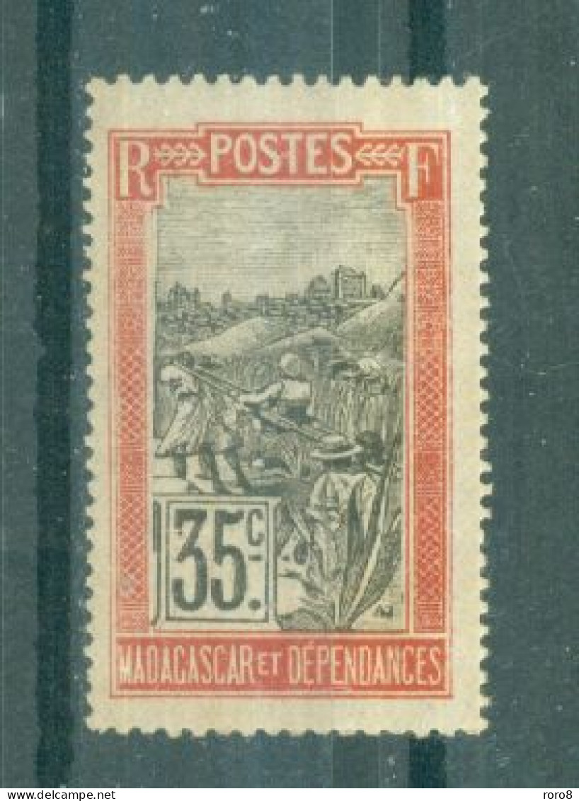 MADAGASCAR - N°103* MH Trace De Charnière SCAN DU VERSO - Transport En Filanzane. - Ongebruikt