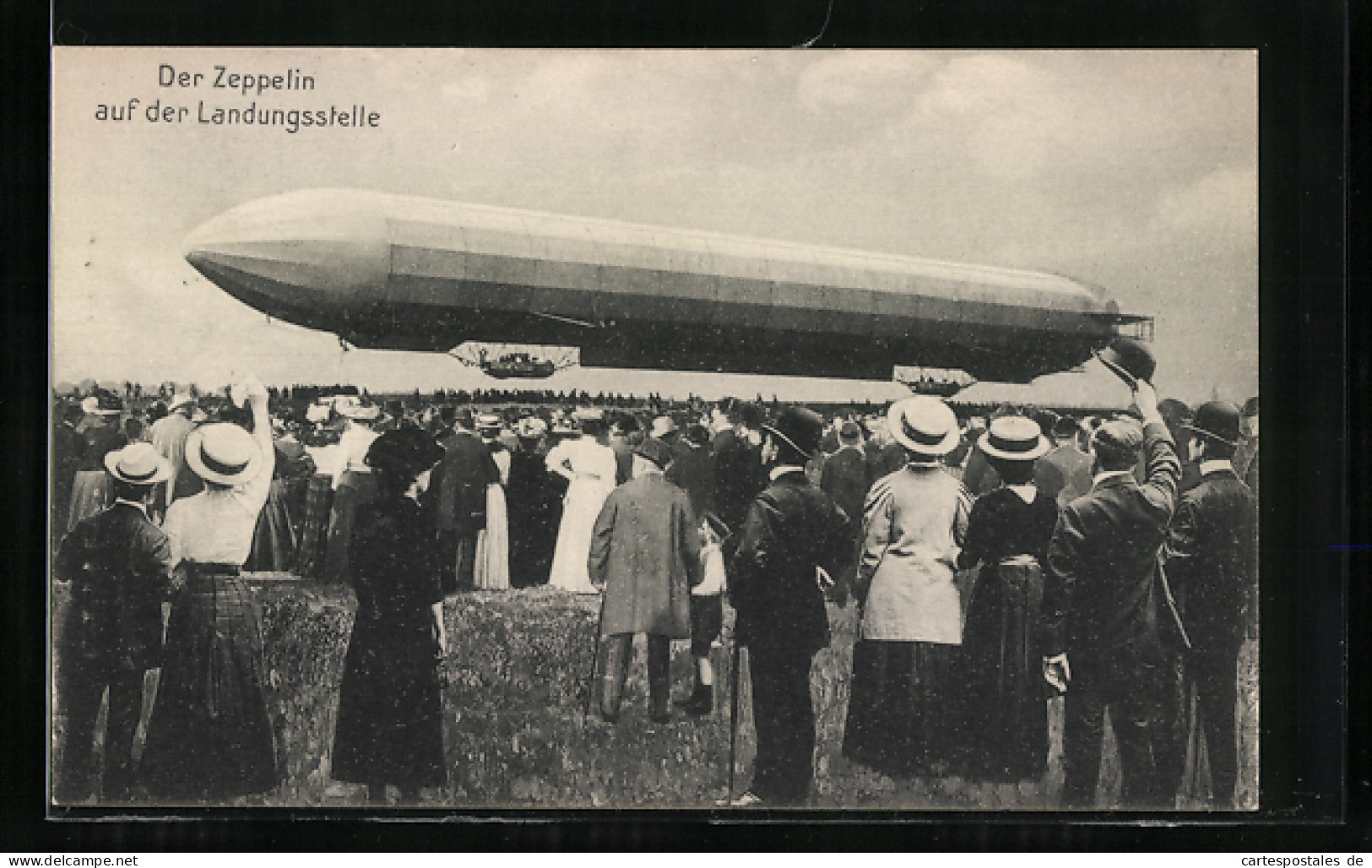 AK Zeppelin Auf Der Landungsstelle  - Luchtschepen