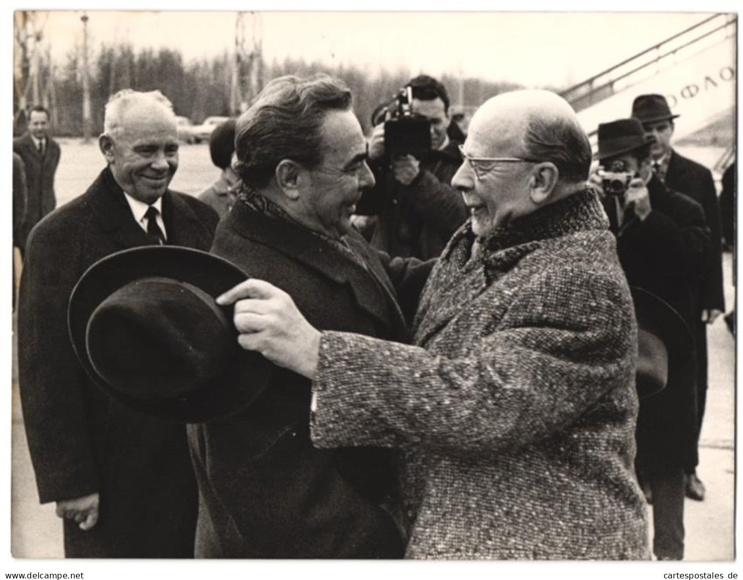 Fotografie KPDSU Generalsekretär Leonid Iljitsch Breschnew Empfängt Waler Ulbricht In Moskau 1968  - Beroemde Personen